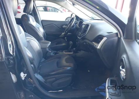 2018 Jeep Cherokee Latitude Plus 4X4 from USA, damaged, VIN 1C4PJMLB0JD598150